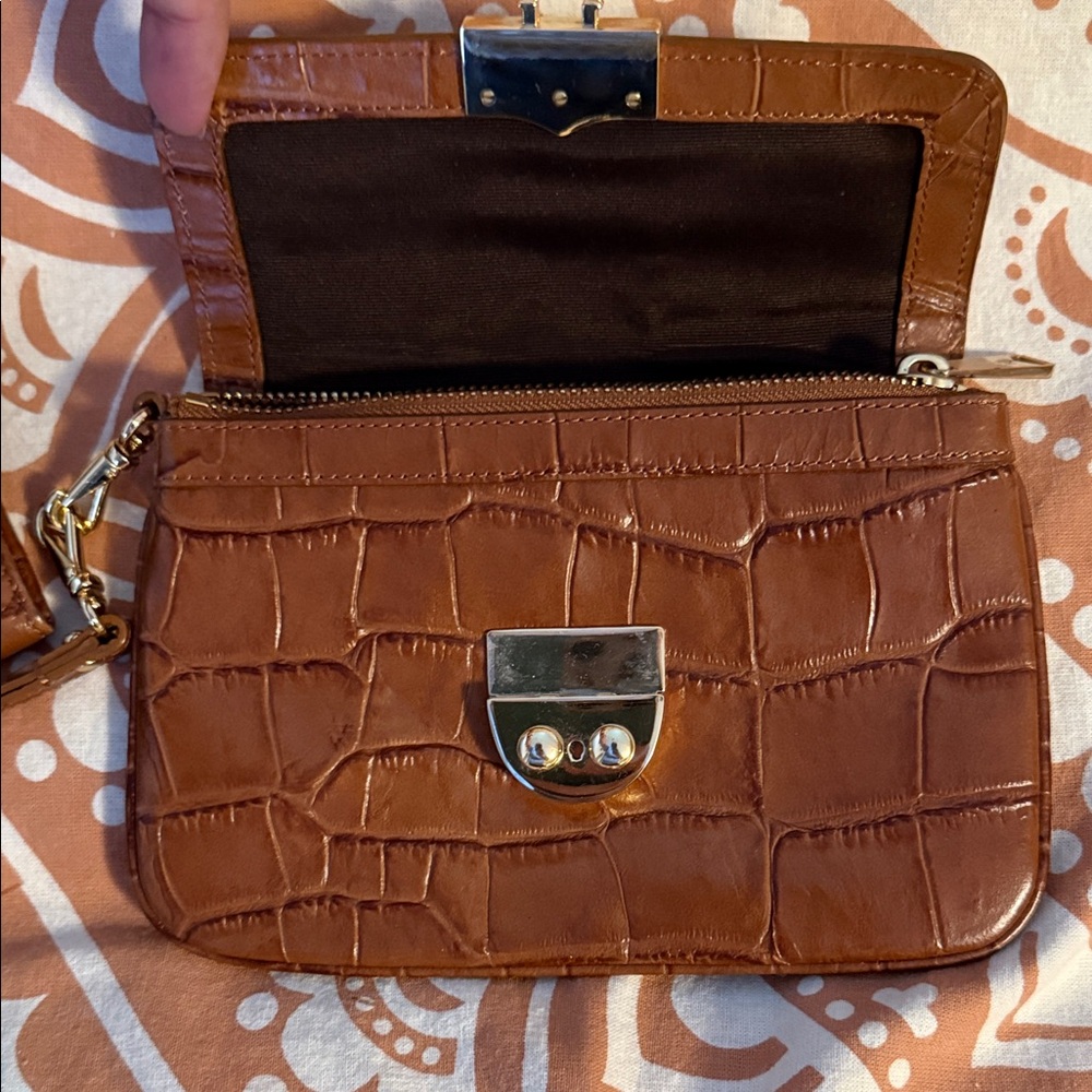 Lauren Ralph Lauren Brown Croc-Embossed Wallet and Wristlet Set - Picture 5 of 5